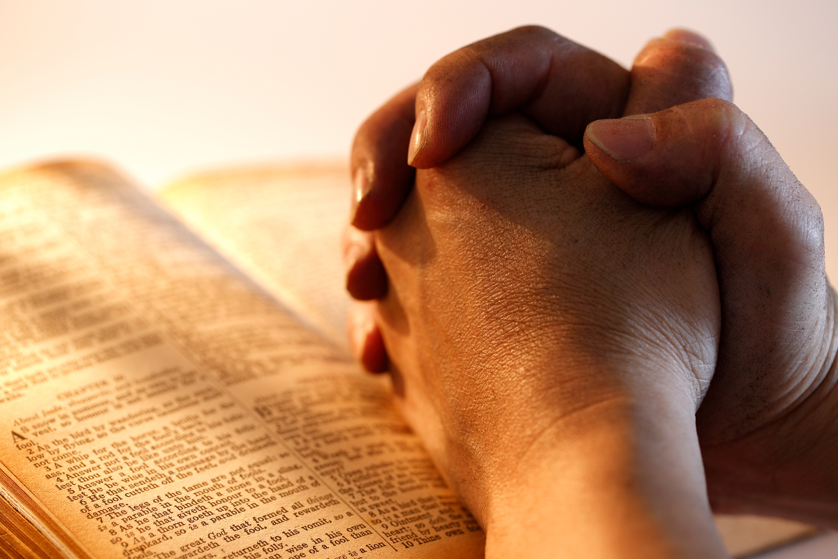 Stand Together in Prayer. Harvesters Ministries Apr 2020 Featured Image